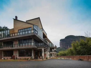 Шаогуань: Wuyou Tongjin Mountain Inn