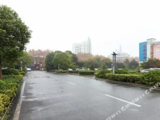 Хуайань: Yufeng International Hotel