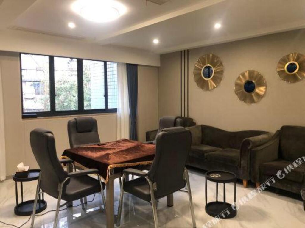 Лучжоу: Unitour Hotel (Sichuan Police College)