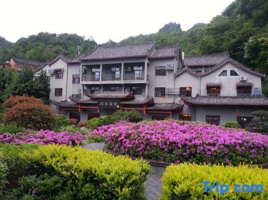 Шиянь: Qiongtai Hotel