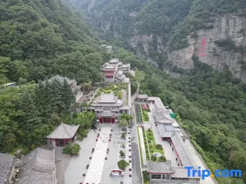 Шиянь: Qiongtai Hotel
