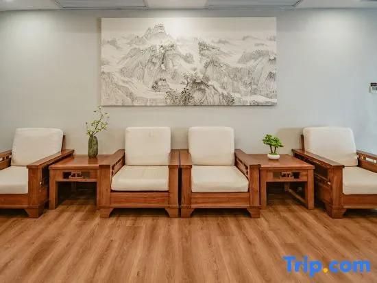 Шиянь: Qiongtai Hotel