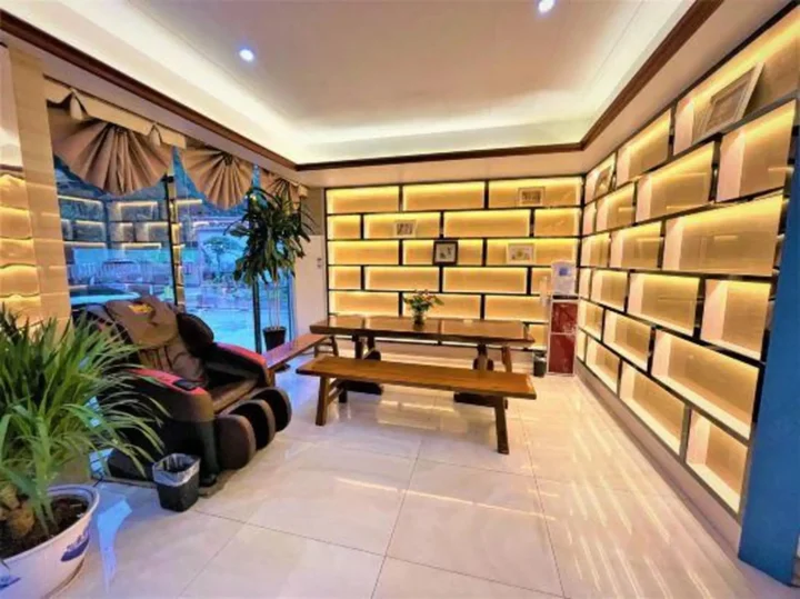 Циньчжоу: Wanli Hotel
