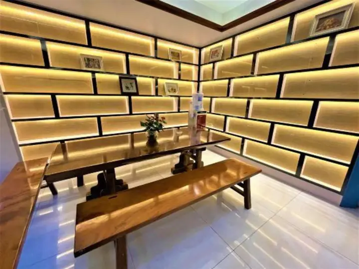 Циньчжоу: Wanli Hotel