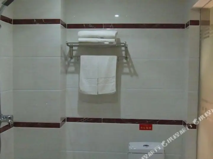Циньчжоу: Wanli Hotel