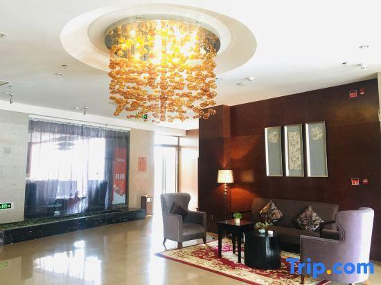 Линжи: Minshan Grand Hotel