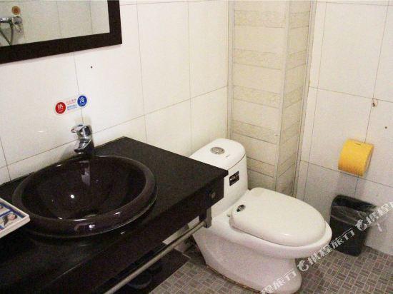 Хух-Хото: Jiayu Convenience Hotel (Hohhot Railway Station)