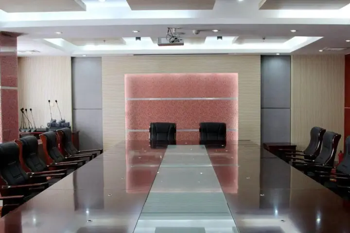 Ляньюньган: Lianyungang Zhongshan Hotel
