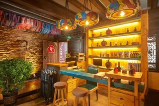 Шангри-Ла: JIUMI Snow Mountain Original Art Hotel