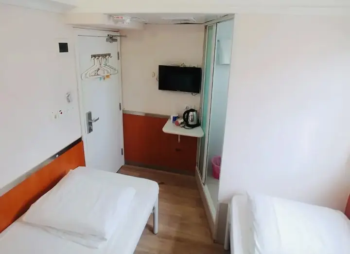 Гонконг: Ring Wood Guest House