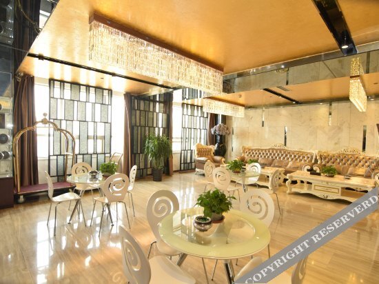 Синин: Summer Beauty Hotel