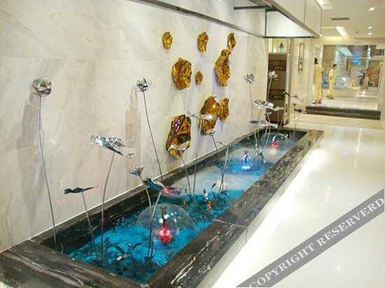 Синин: Summer Beauty Hotel
