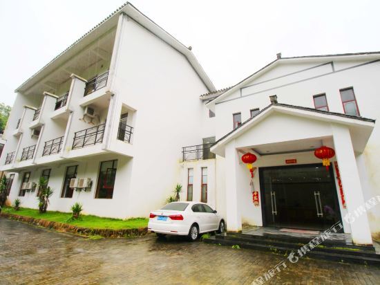 Цзиндэчжэнь: Yaoli Wolongtan Hotel