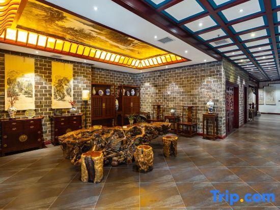 Уян: Qiujiang Wandu • Jiangnanyuan Inn