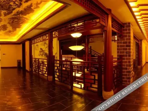 Уян: Qiujiang Wandu • Jiangnanyuan Inn