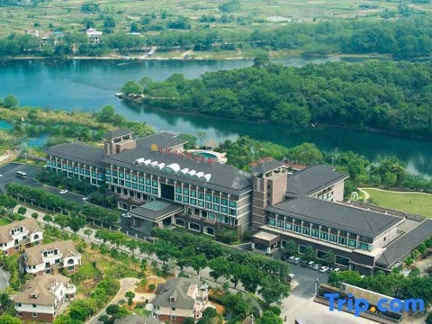 Гуйлинь: Guilin Lijiang Holiday Hotel