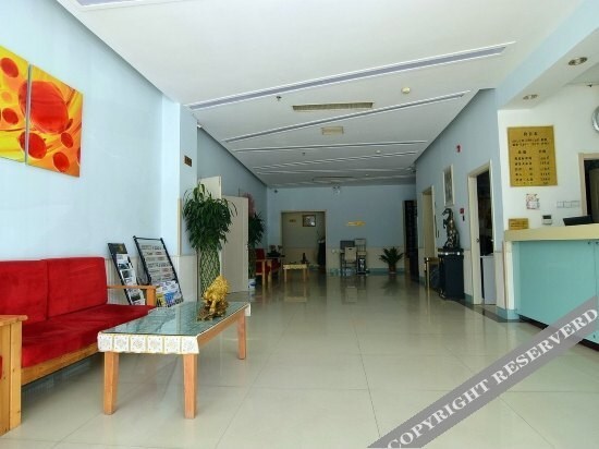 Яньтай: Shujia Express Hotel (Yantai Development Zone Caiyuncheng Jinshatan)