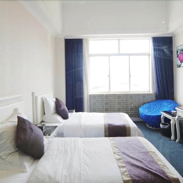Наньнин: Jinzhonghuan Holiday Hotel