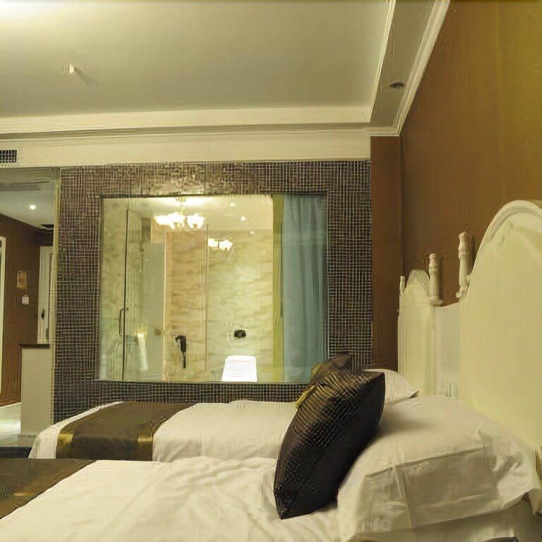 Наньнин: Jinzhonghuan Holiday Hotel