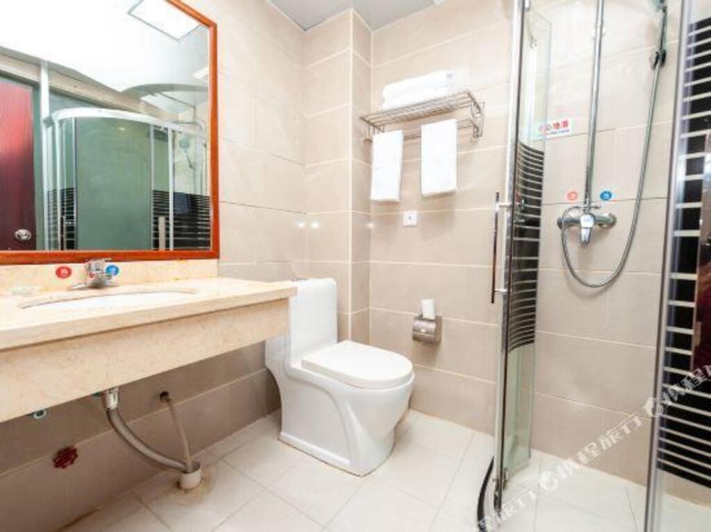 Цзиндэчжэнь: Yaoli Holiday Hotel