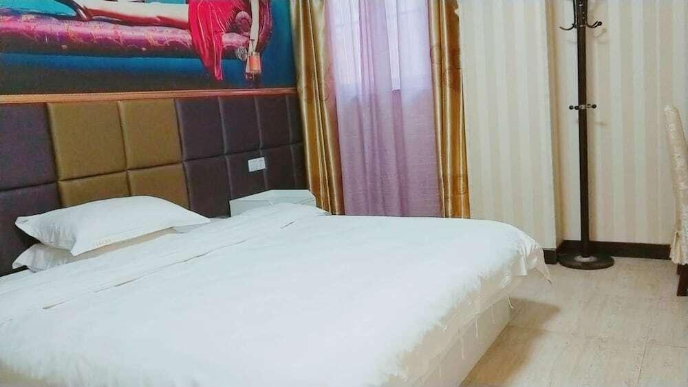 Шанхай: Shanghai Zhijin Hotel