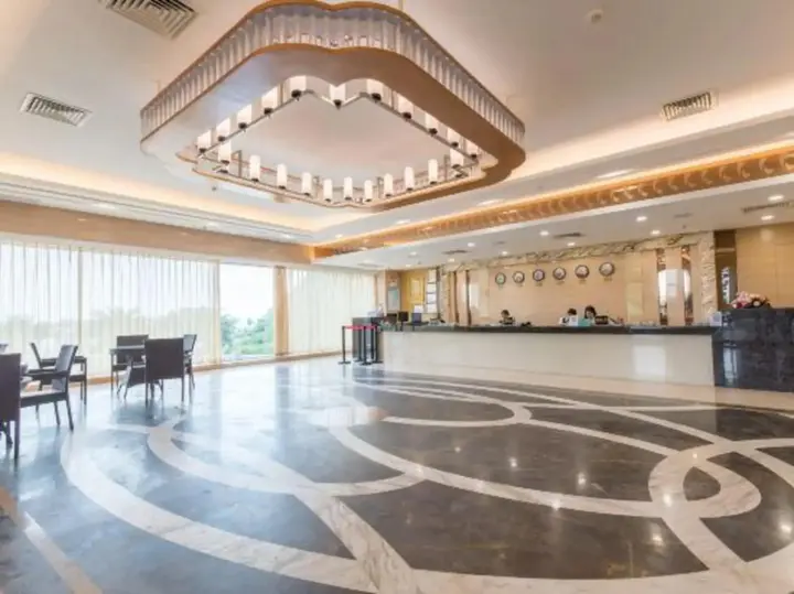 Янгиианг: Nanhaiwan Hotel