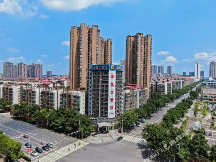 Chongqing Longyin Hotel — фото 1