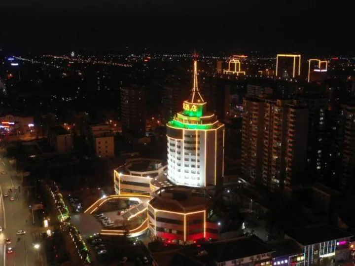 Цзинин: Sheng Yuan Hotel