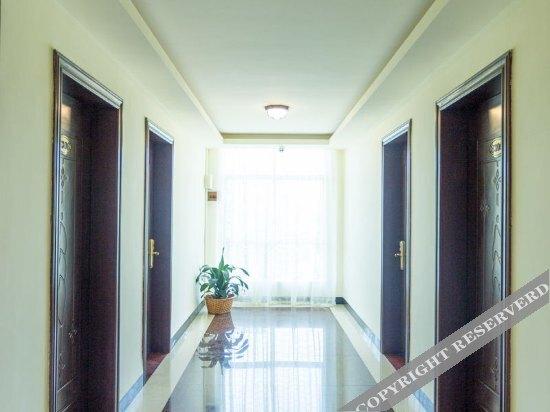 Бэйхай: Wucaitan Hotel