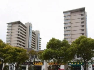 Наньтун: Xinding Business Hotel