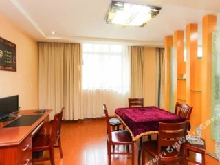 Наньтун: Xinding Business Hotel