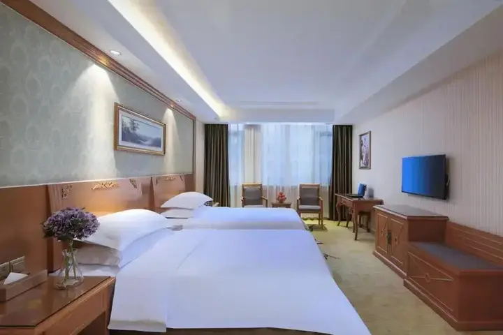 Наньчан: Vienna 3 Best Hotel (Nanchang Qingshan Lake High-tech)