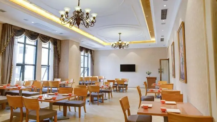Наньчан: Vienna 3 Best Hotel (Nanchang Qingshan Lake High-tech)