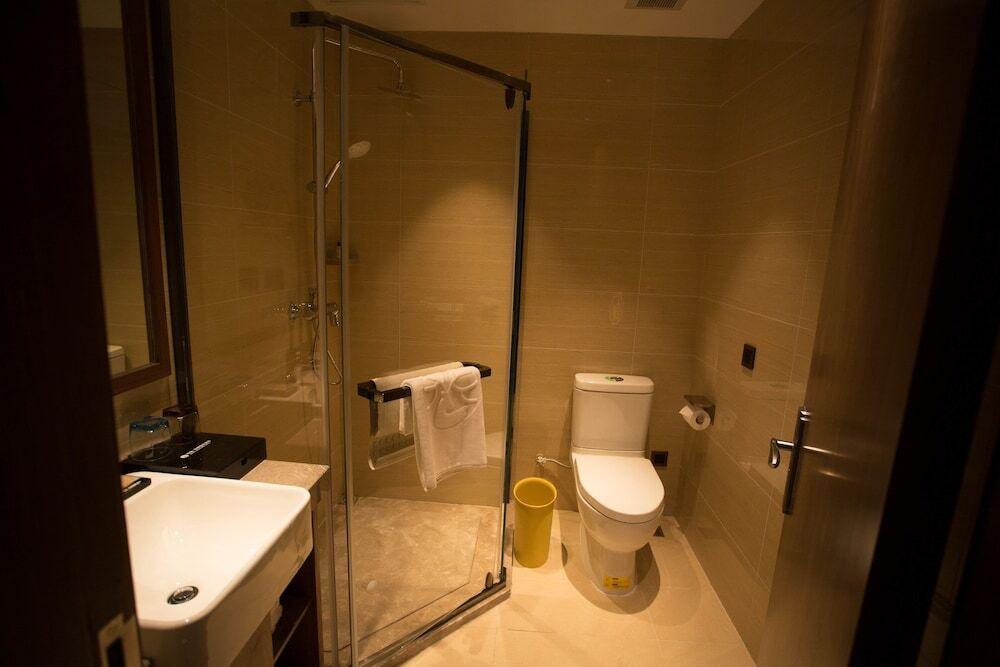 Яньтай: Yantai Dexin International Hotel