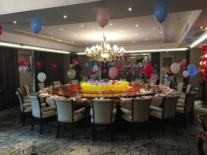 Яньтай: Yantai Dexin International Hotel