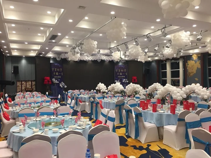 Яньтай: Yantai Dexin International Hotel