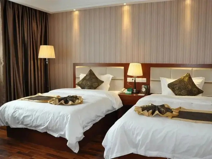 Чжаотун: Qingtian Boutique Hotel (Zhaotong Fengxia Road)
