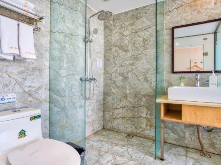 Юйси: Jinya Holiday Hotel