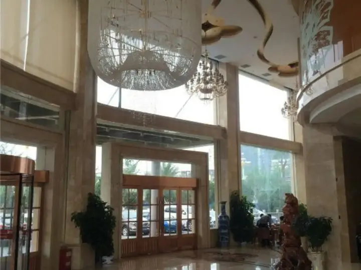 Цзиань: New Huatian Hotel