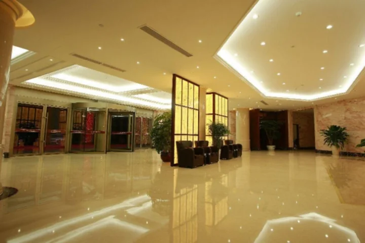 Лишуй: Modern Square Hotel