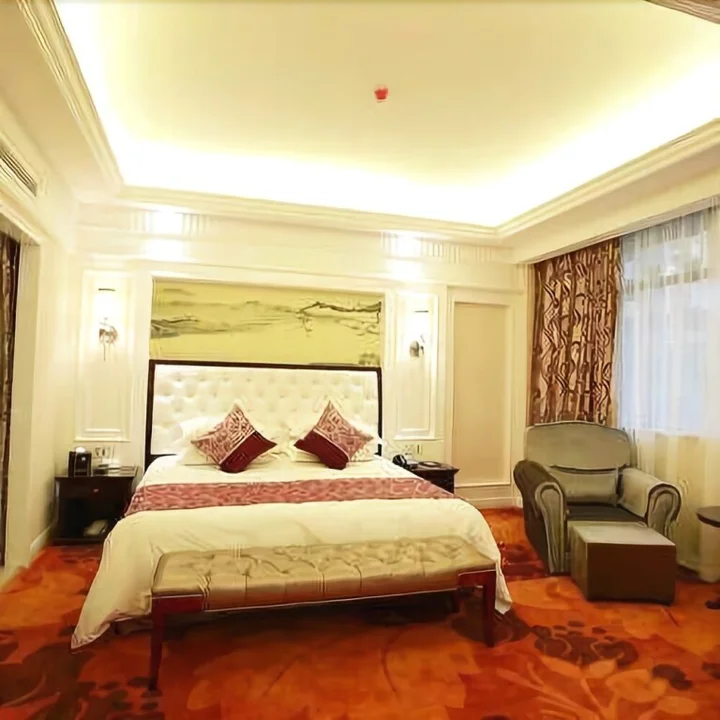 Лишуй: Modern Square Hotel
