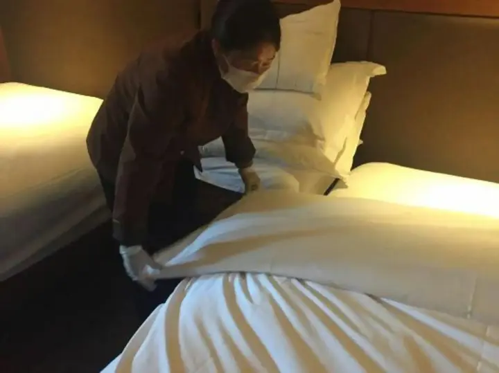 Лешан: Jin Ding Hotel (Yuexia Building)