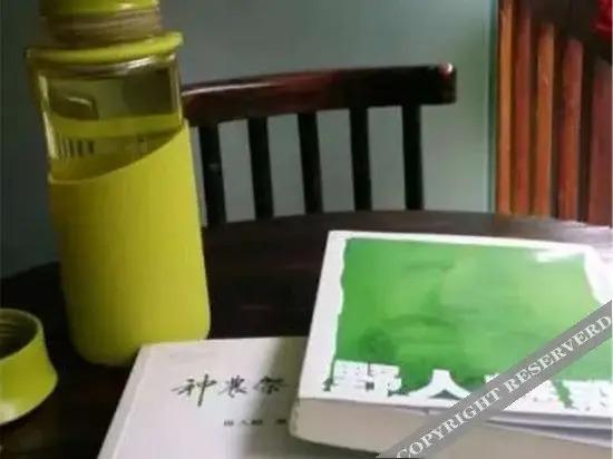 Мую: Yinju Xiangxi Inn