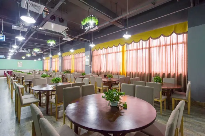 Гуйлинь: Guilin Manhattan Hotel North Station