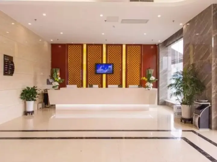 Гуйлинь: Guilin Manhattan Hotel North Station
