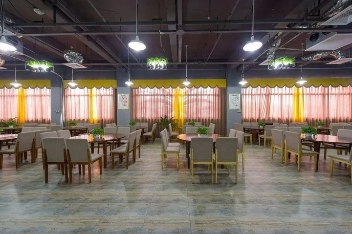 Гуйлинь: Guilin Manhattan Hotel North Station
