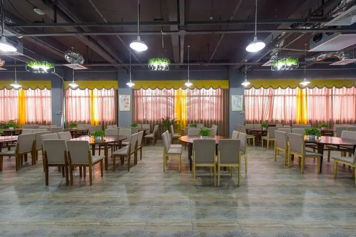Гуйлинь: Guilin Manhattan Hotel North Station