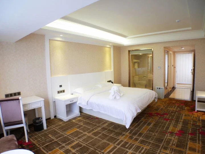 Гуйлинь: Guilin Manhattan Hotel North Station