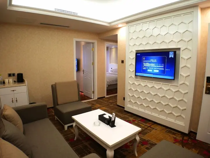 Гуйлинь: Guilin Manhattan Hotel North Station