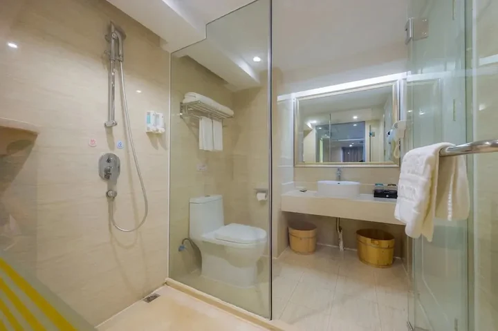 Гуйлинь: Guilin Manhattan Hotel North Station